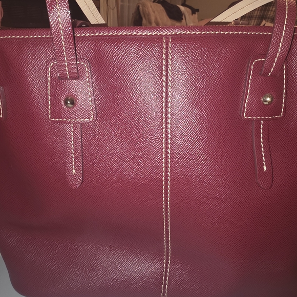 Dooney & Bourke Burgandy Davis Tote - Picture 3 of 6